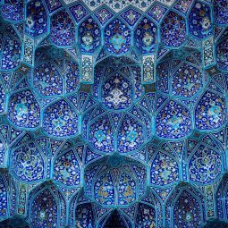 دنیای رنگ‌های اصیل ایرانی - ۹ رنگ نمادین پرشین