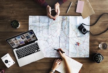 برنامه نویس‌ها سفر هوایی را دوست دارند یا زمینی؟